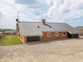 12 person holiday home in Vestervig